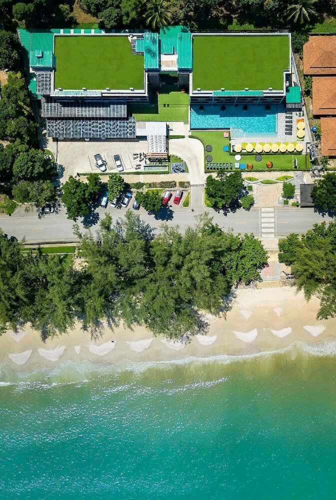 Hotel Maneetel Krabi Beachfront