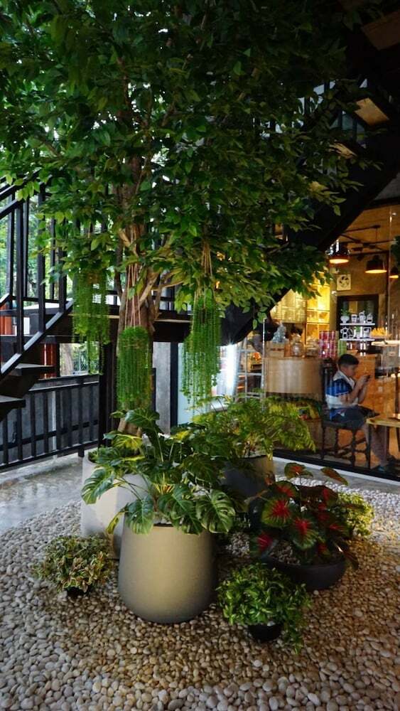 Hotel Maneetel Krabi Beachfront