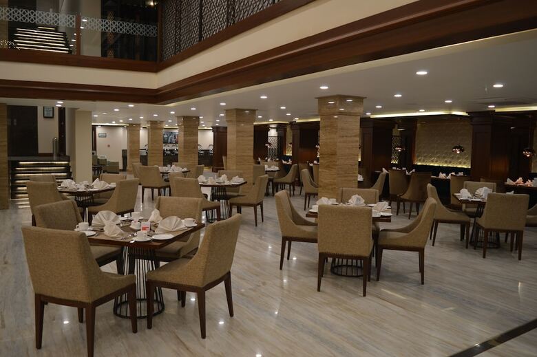 Hotel Ramada By Wyndham Multan