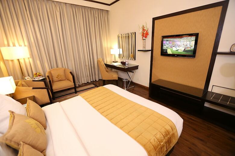 Hotel Ramada By Wyndham Multan