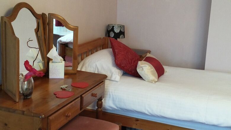 Bed & Breakfast Rolles Court