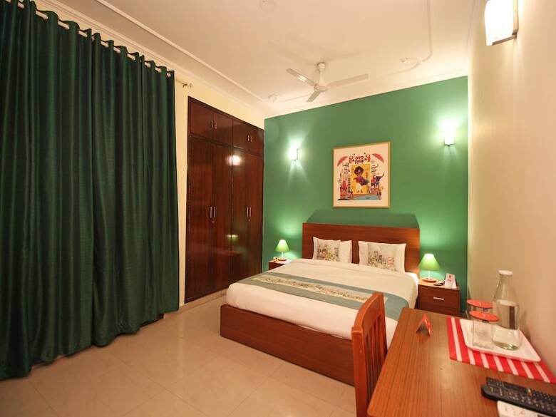 Hotel Oyo Flagship 140 Noida Expressway Boulevard