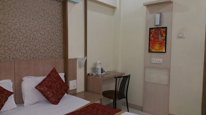 Hotel Panchratna Panvel