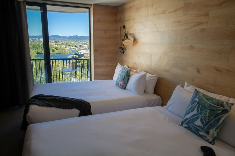 Hotel The Island Gold Coast