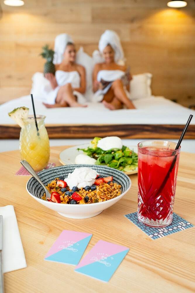 Hotel The Island Gold Coast