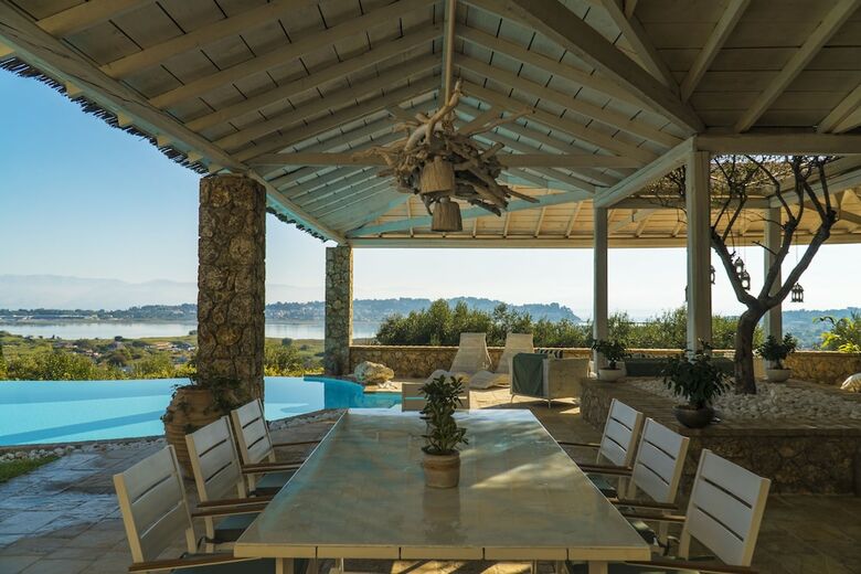 Luxury Villa Piedra