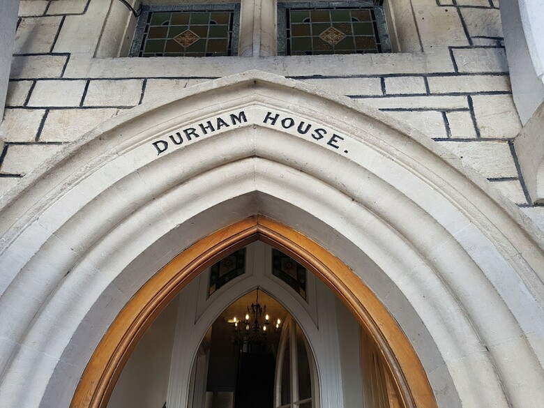 Bed & Breakfast Durham House