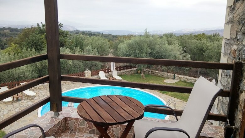 Stratos Villas