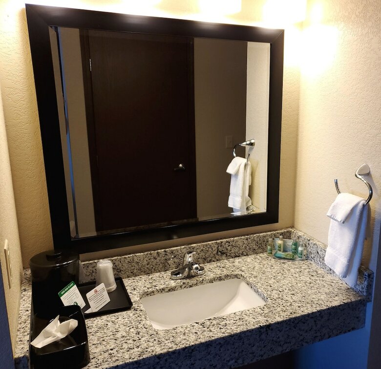 Hotel Cobblestone Inn & Suites - Maryville