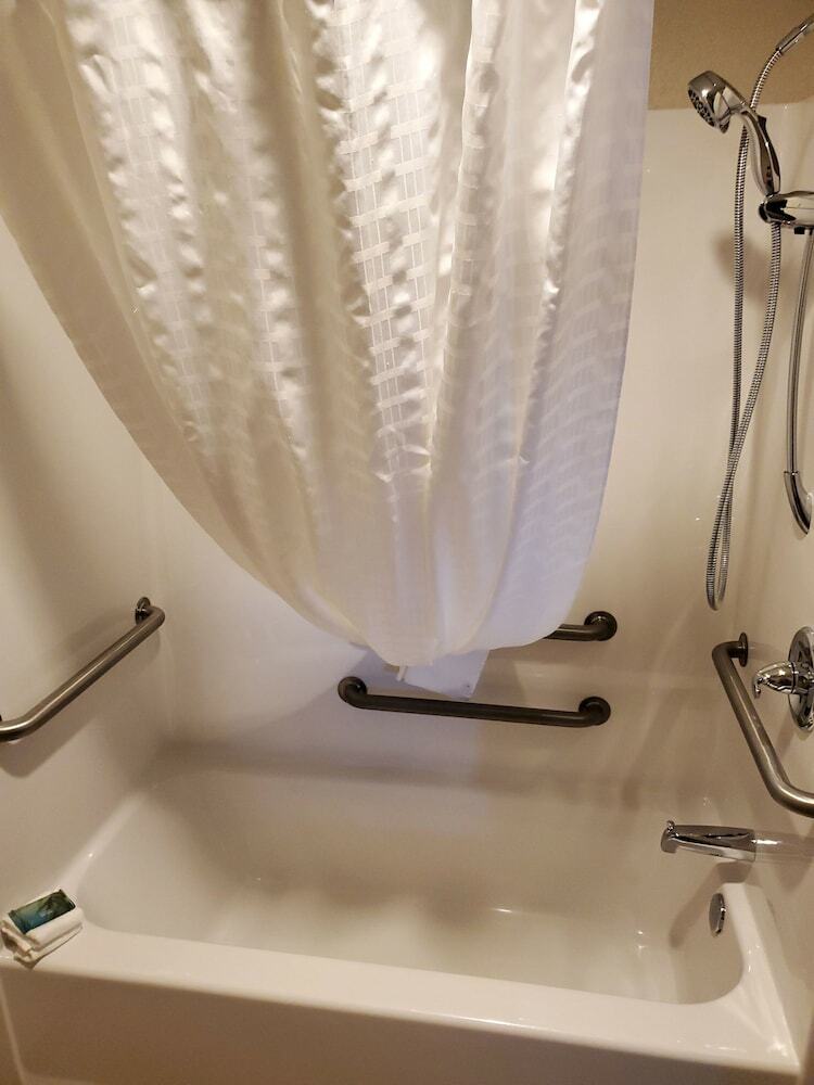 Hotel Cobblestone Inn & Suites - Maryville