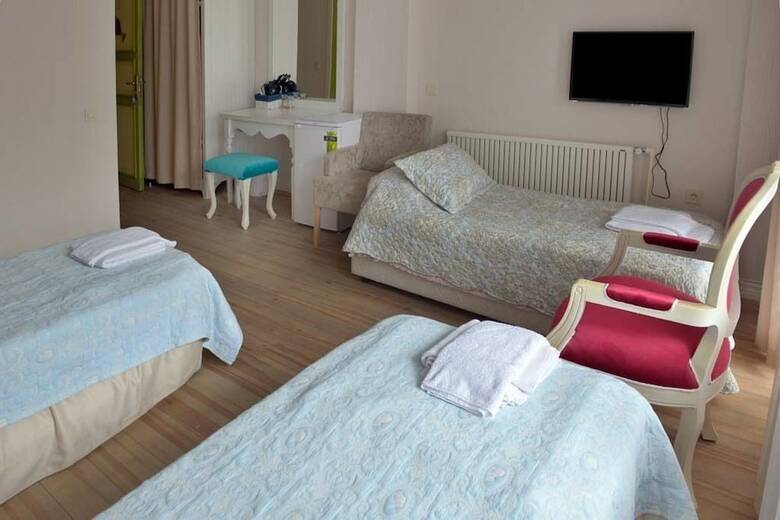 Aeneas Hotel