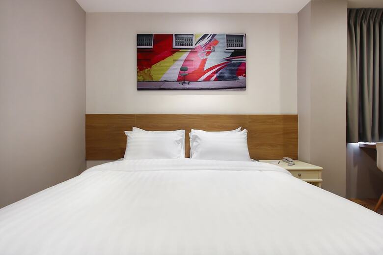 Hotel D Varee Xpress Pula Silom