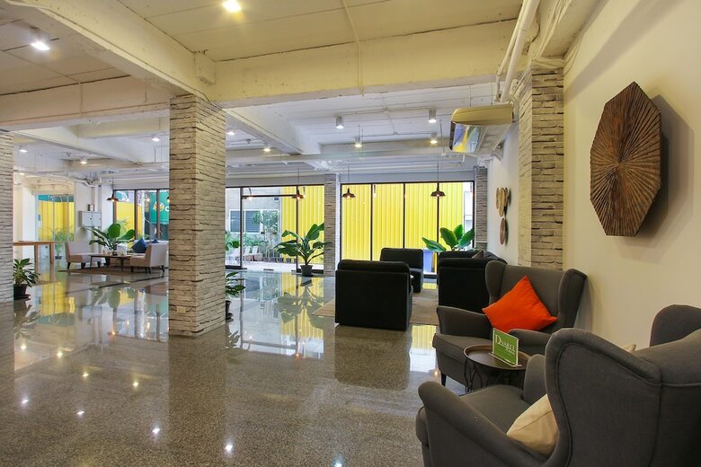 Hotel D Varee Xpress Pula Silom