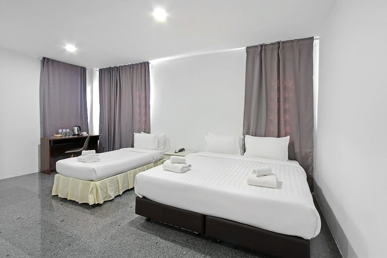 Hotel D Varee Xpress Pula Silom