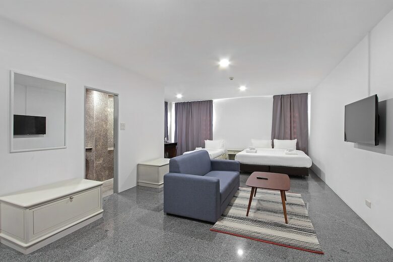 Hotel D Varee Xpress Pula Silom