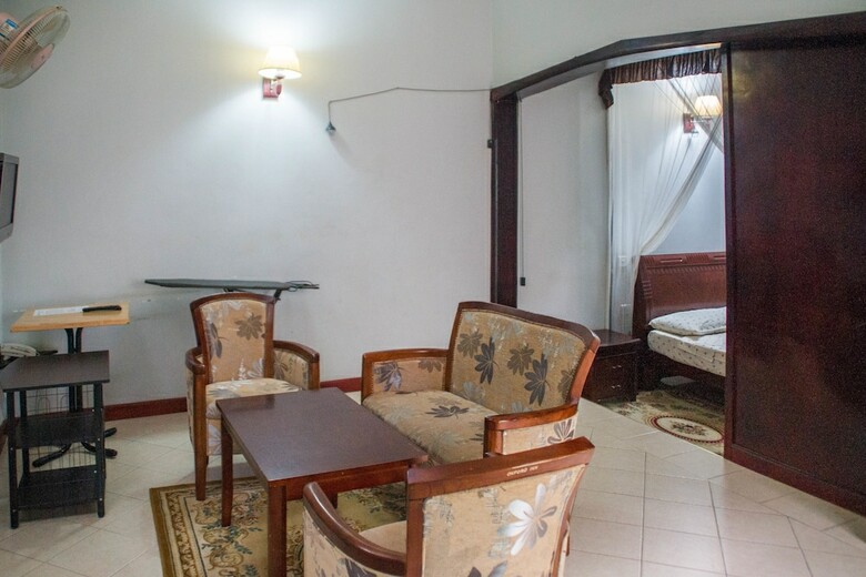 Oxford Royal Hotel