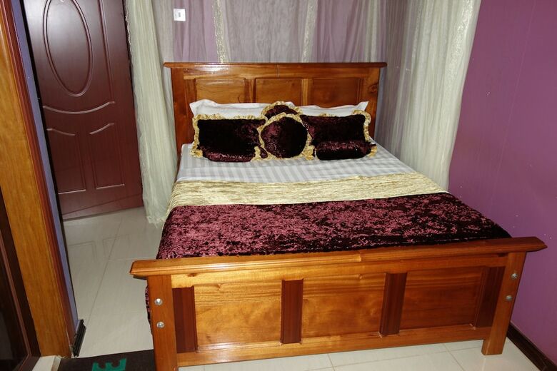 Impala Suites Hotel