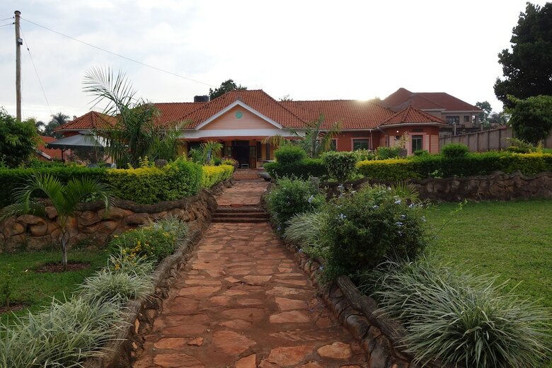 Impala Suites Hotel