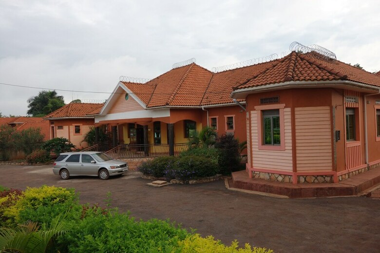 Impala Suites Hotel