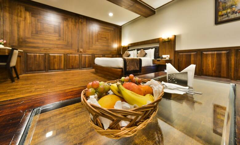 Hotel Clarks Inn Srinagar
