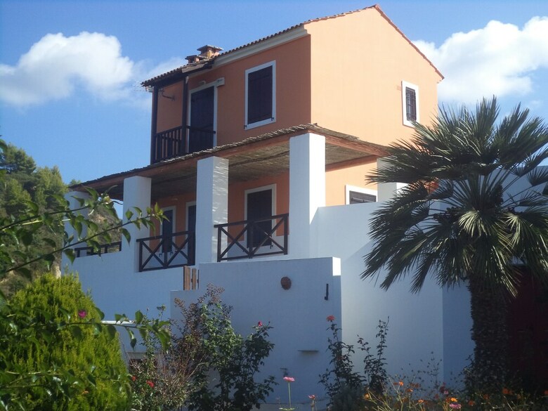 Apartamentos Ilis Villas