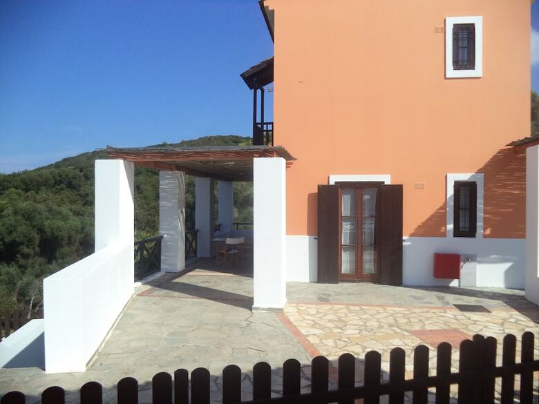 Apartamentos Ilis Villas