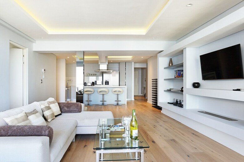 Apartamentos Four On C Luxury Suites