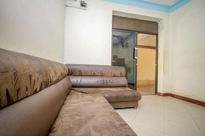 Grand Holiday International Hotel