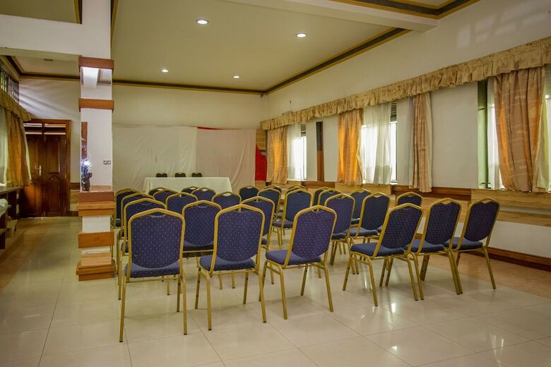 Grand Holiday International Hotel