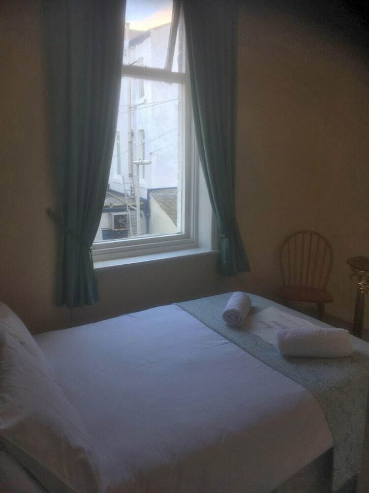 Bed & Breakfast Talbot House Hotel