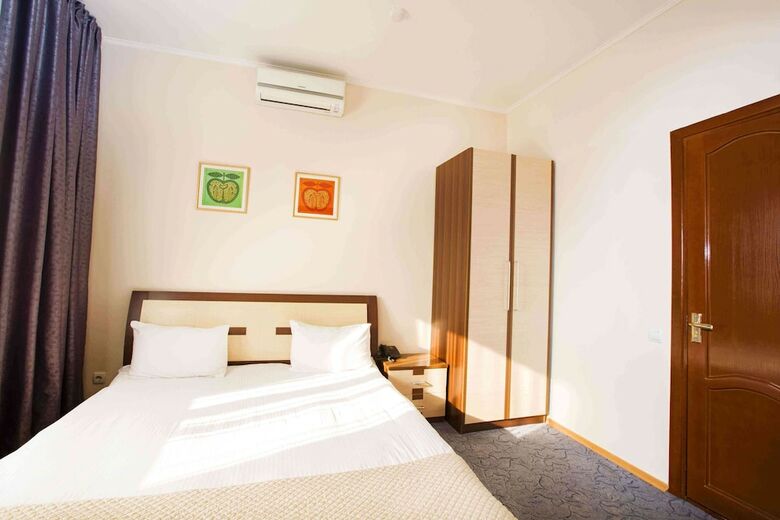 Hotel Alma