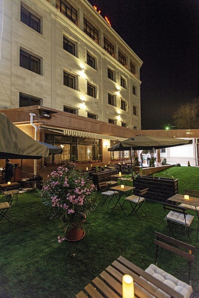 Hotel Alma