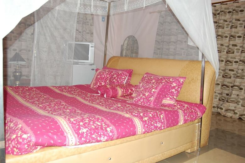 Hotel Kakanyero