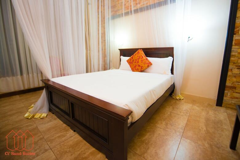 Ci'sand Suites Hotel