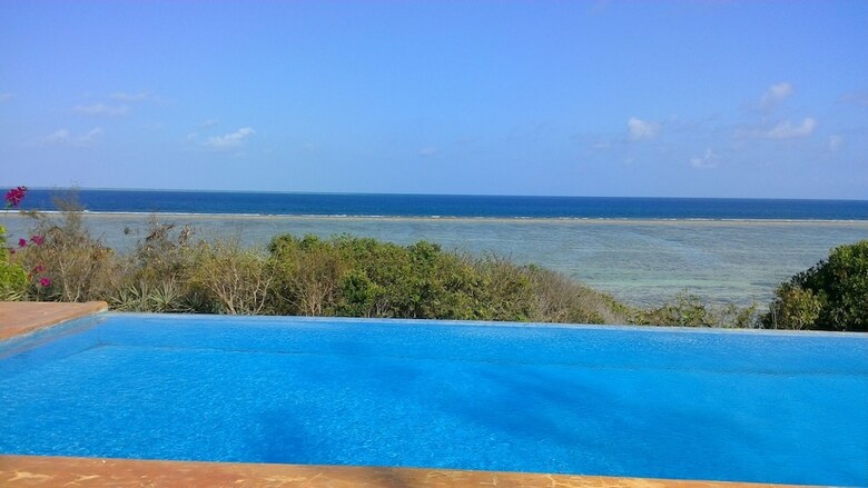 Bed & Breakfast Karabai Villa