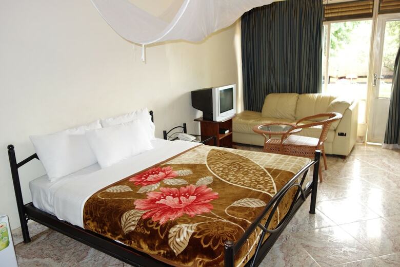 Jinja Safari Hotel