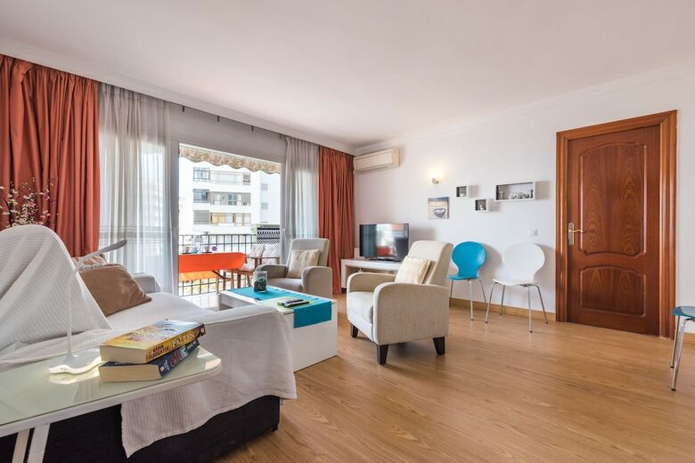 Imperial Apartment