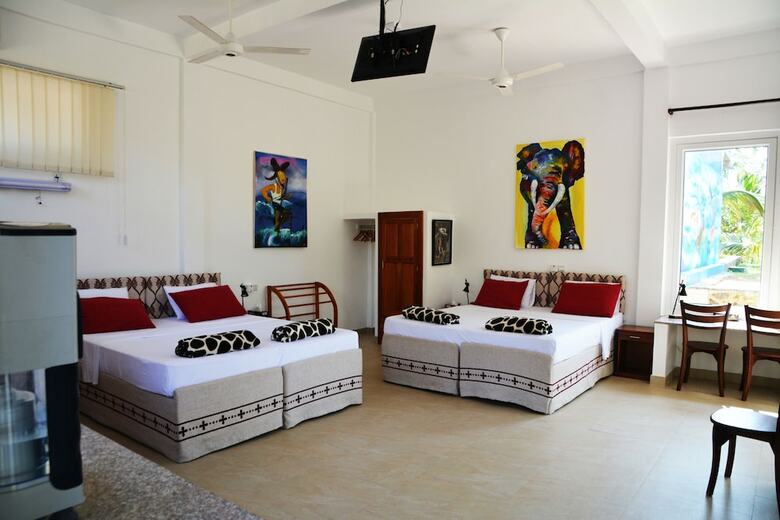 Hotel Hilltop Boosa