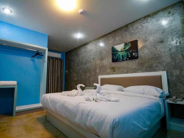 Pyrmont Ville Hotel