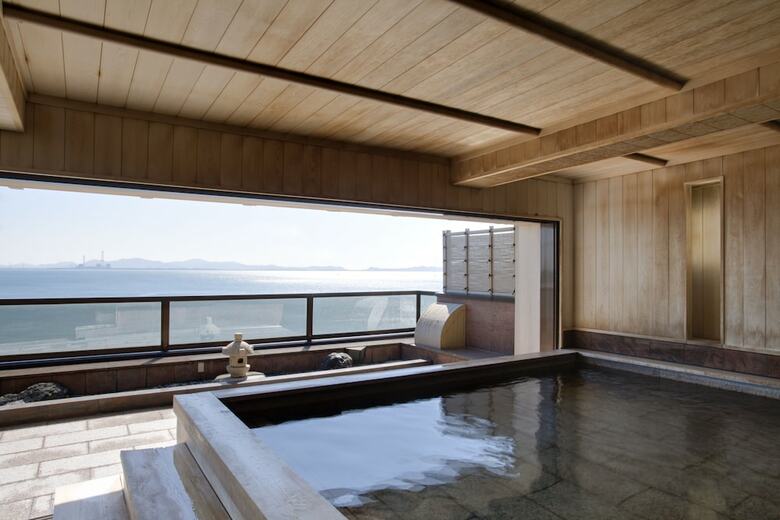 Shinojima Royal Hotel Kasuiso