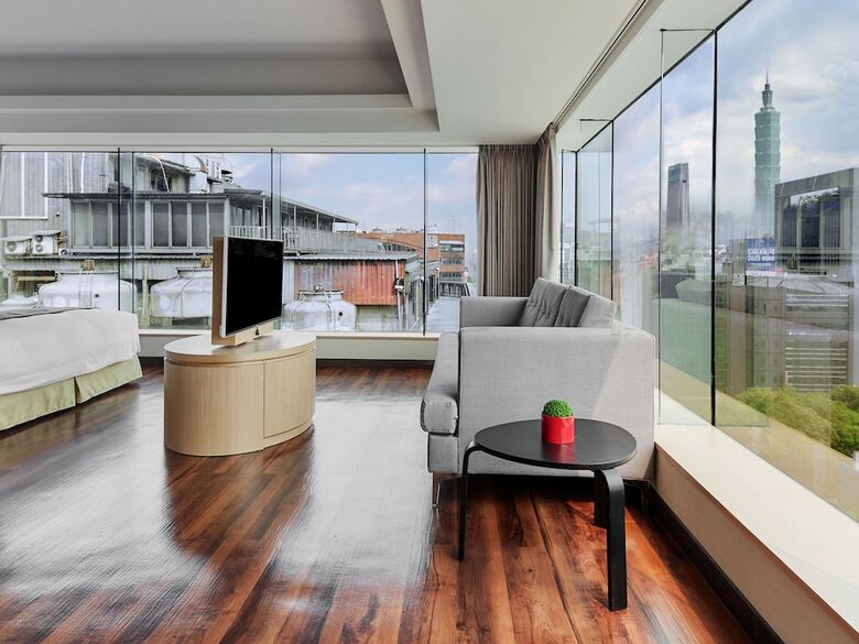 Eastin Taipei Hotel
