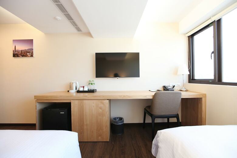Eastin Taipei Hotel