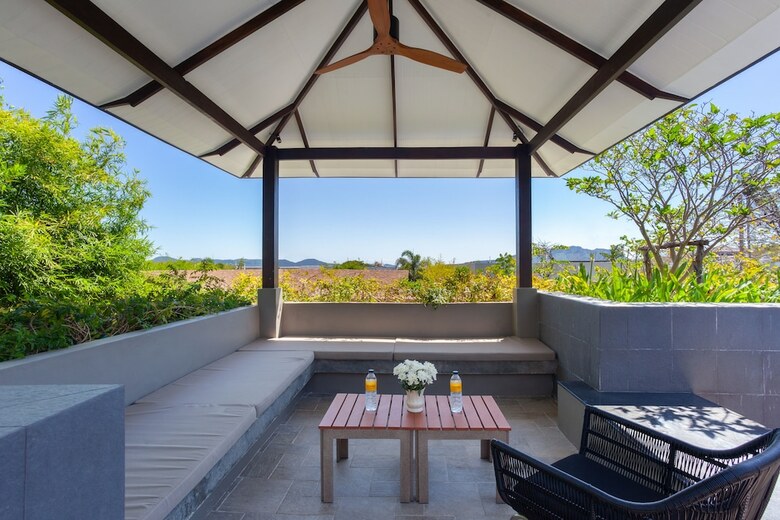 Casabay Luxury Pool Villa