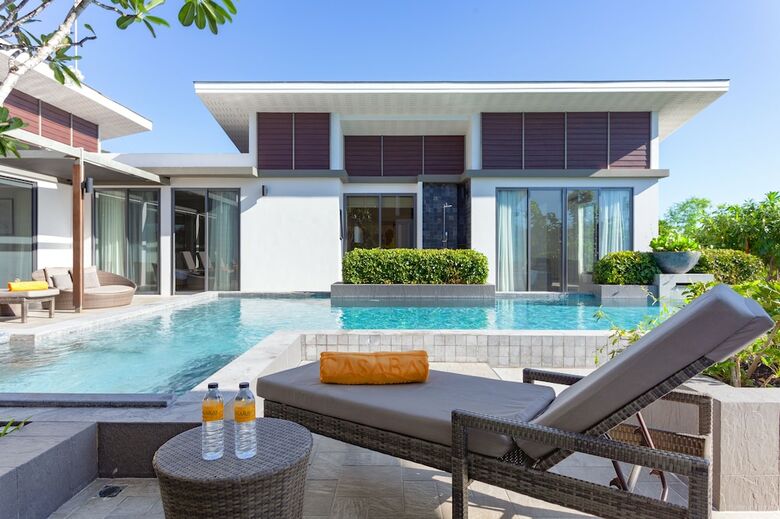 Casabay Luxury Pool Villa