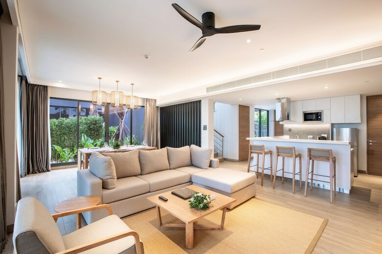 Casabay Luxury Pool Villa