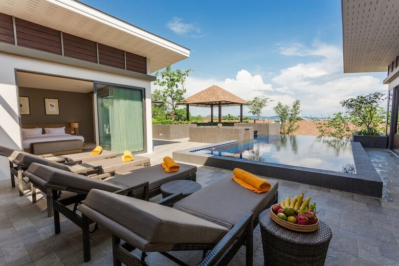 Casabay Luxury Pool Villa