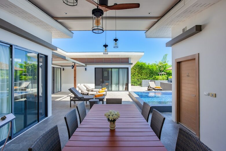 Casabay Luxury Pool Villa
