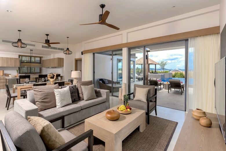 Casabay Luxury Pool Villa