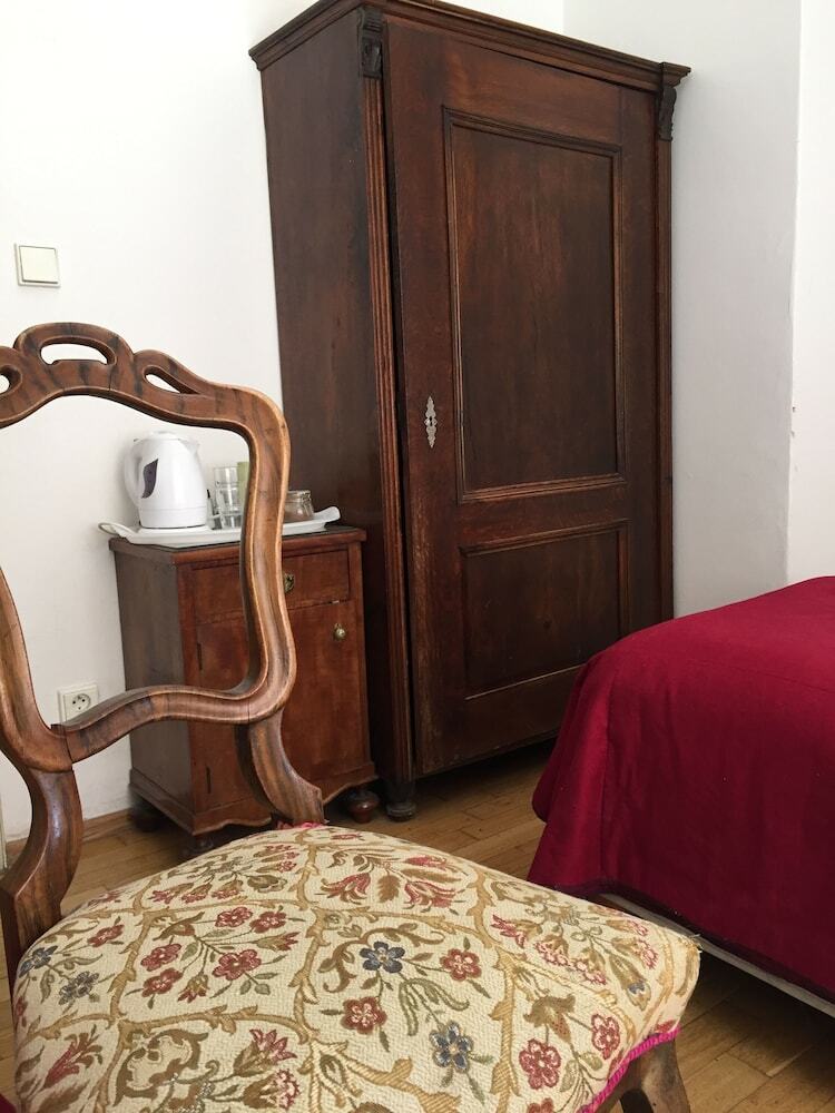 Hostal Hostel Rosemary