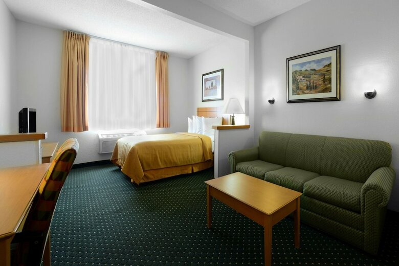 Hotel Quality Inn & Suites